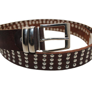 Cinturón marroquí de cuero natural marrón con tachuelas