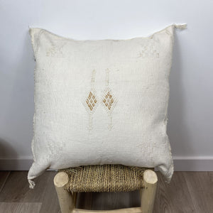 cojín de sabra blanco