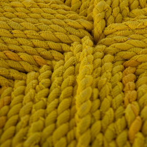 Taburete marroquí de madera y anea amarillo