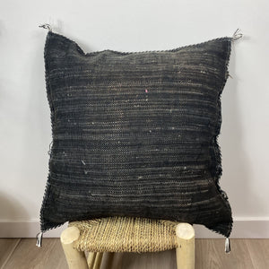 cojín seda de cactus negro espalda